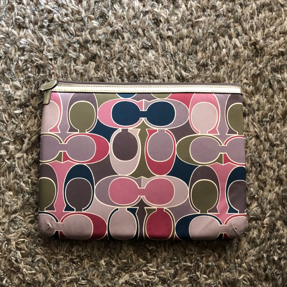 Coach tablet zipper case ipad